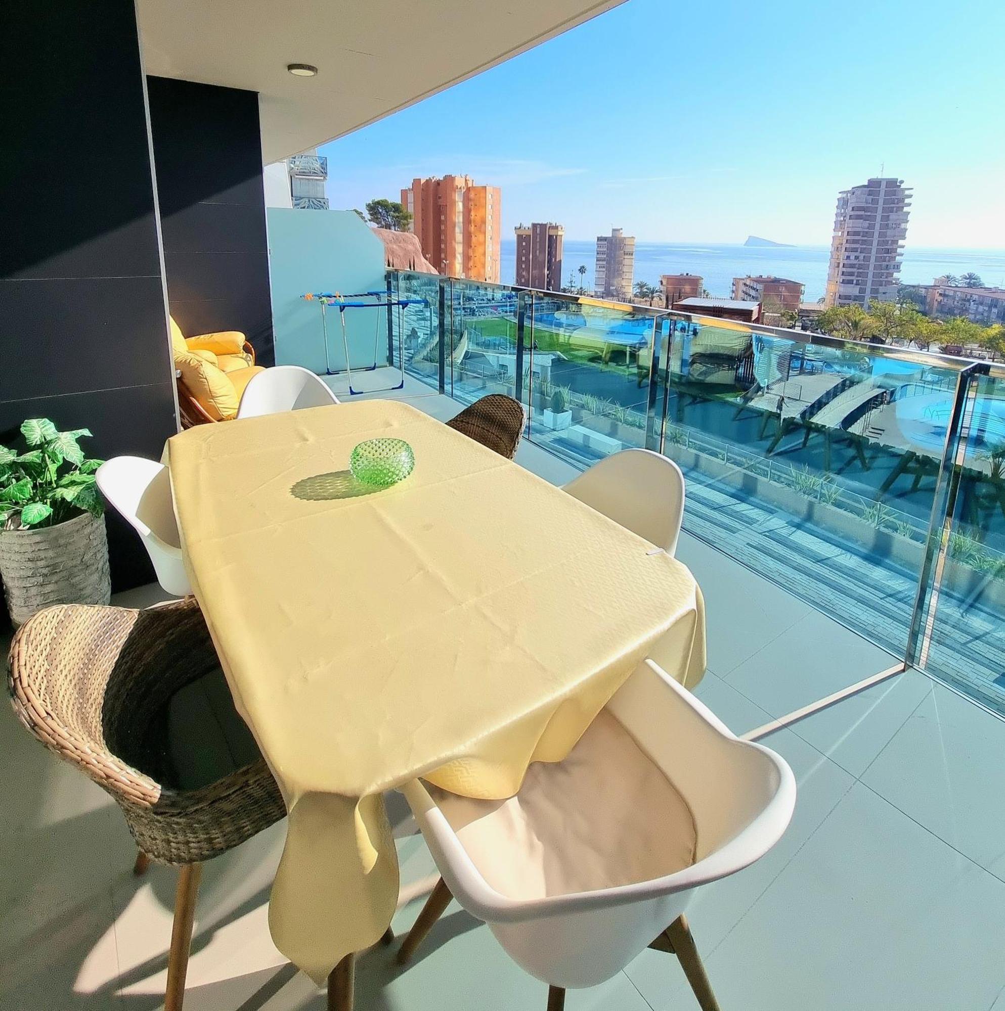 Sunset Drive Apartments Benidorm Bagian luar foto