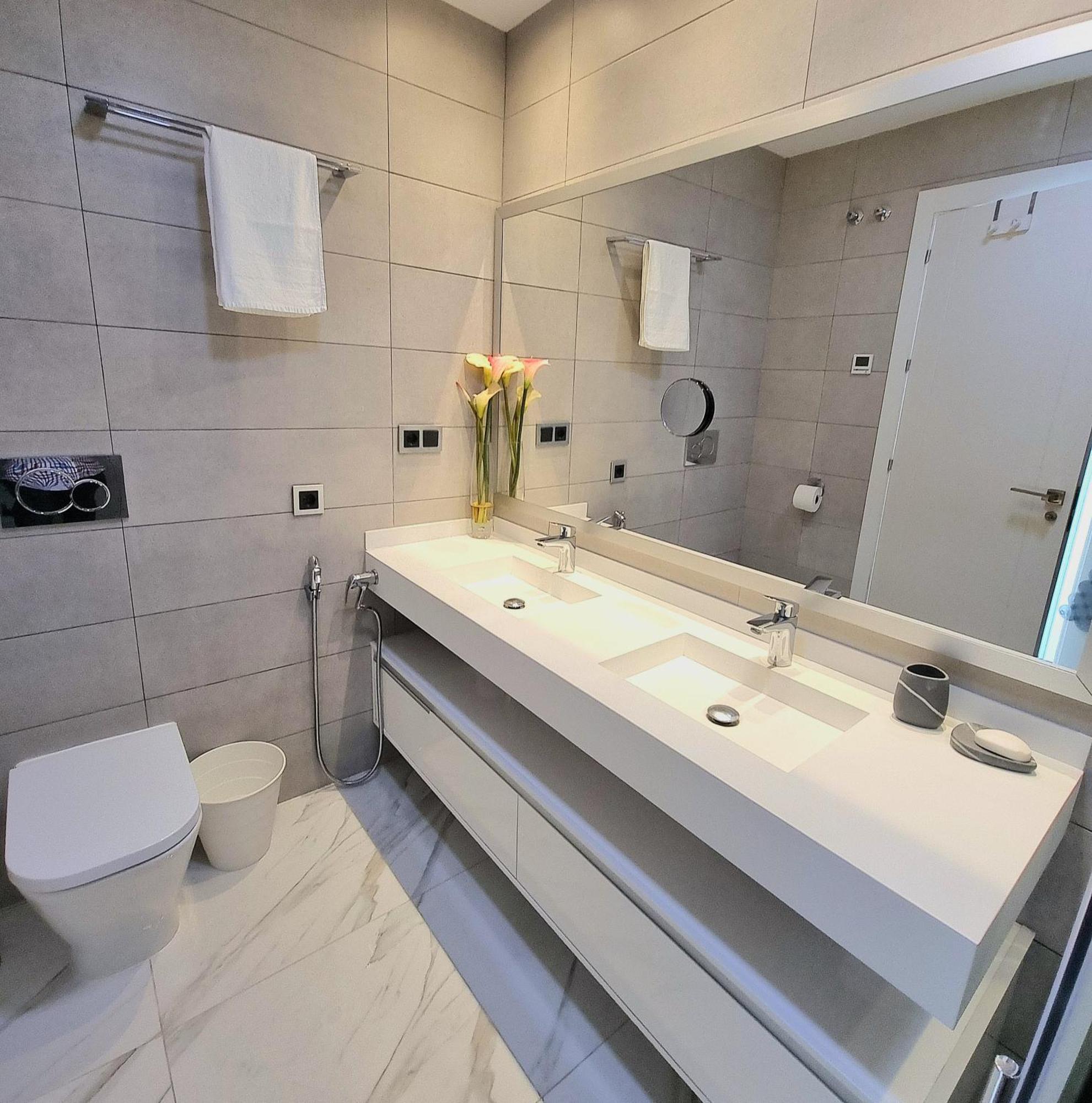 Sunset Drive Apartments Benidorm Bagian luar foto