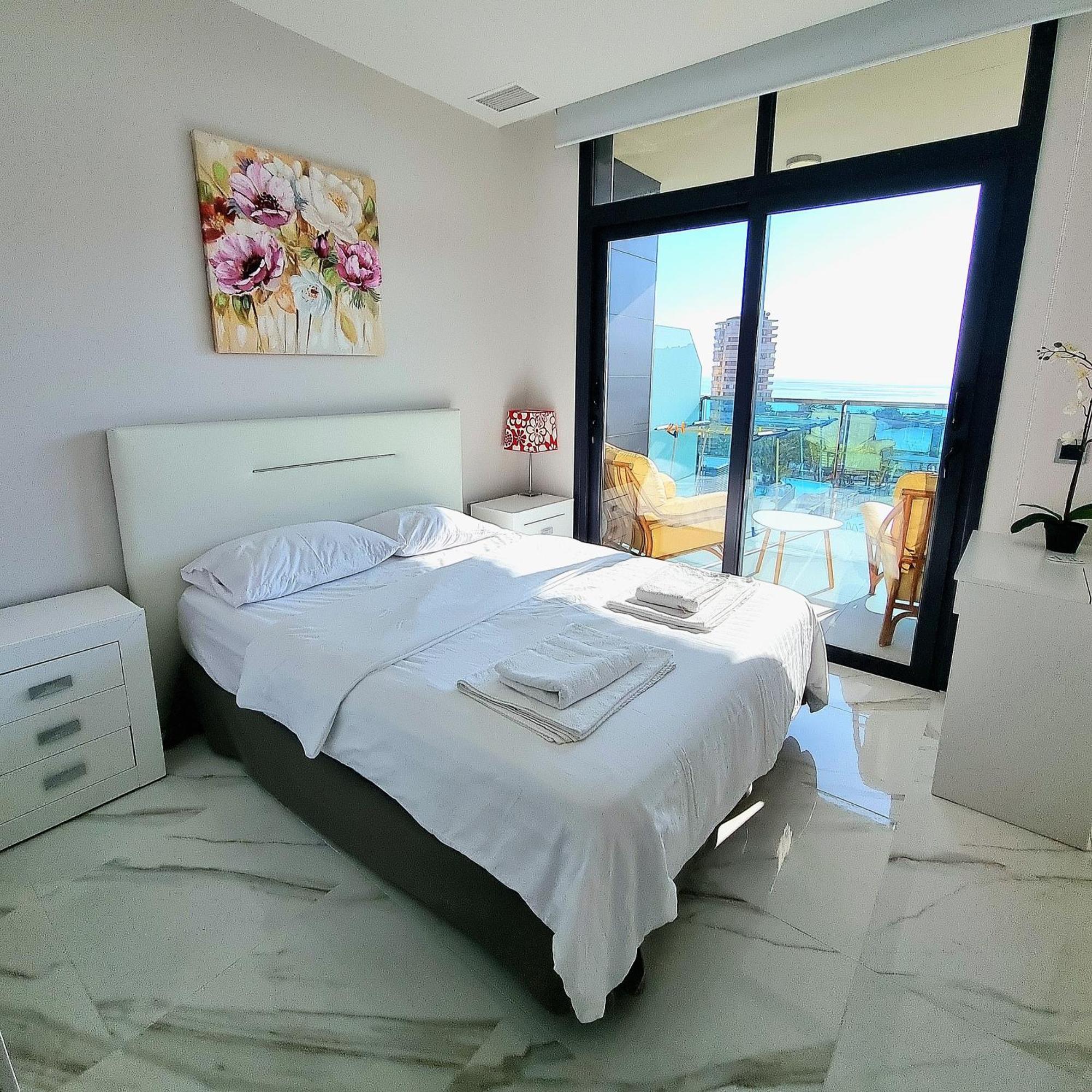 Sunset Drive Apartments Benidorm Bagian luar foto