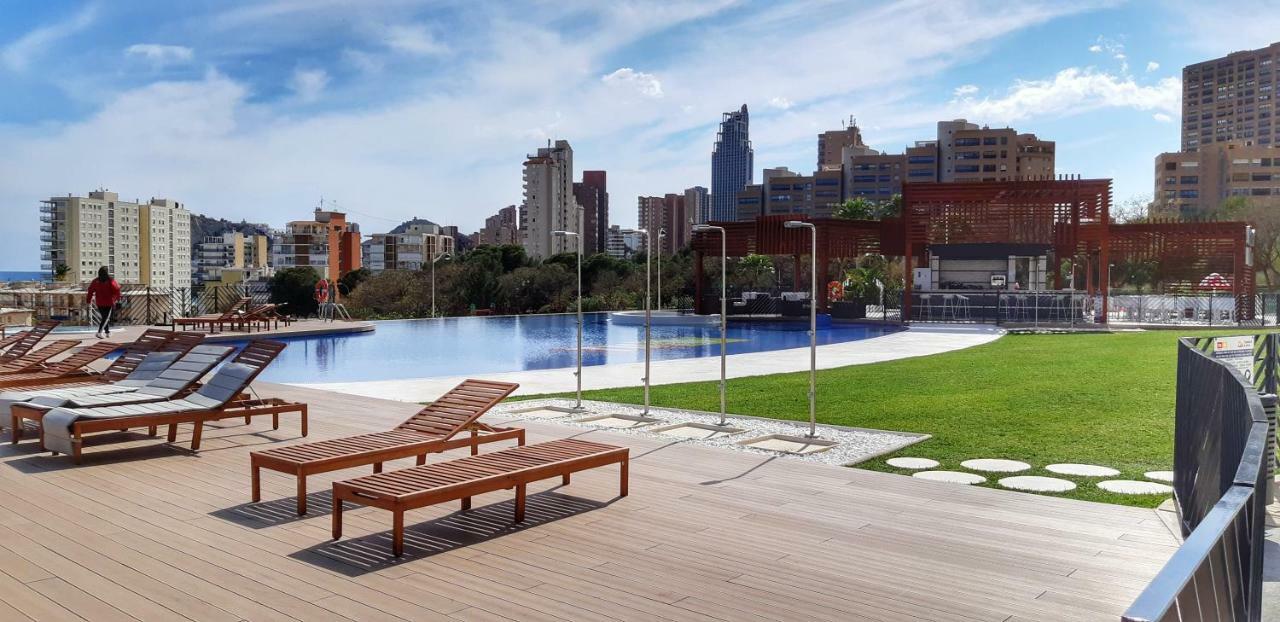 Sunset Drive Apartments Benidorm Bagian luar foto
